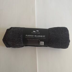 NWT Slowtide Charcoal Fleece Blanket - Soft & Warm